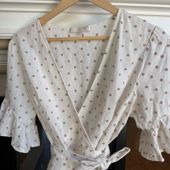 WAYF Cream Swiss Dot White Linen Wrap Front Blouse XL - Picture 3 of 4
